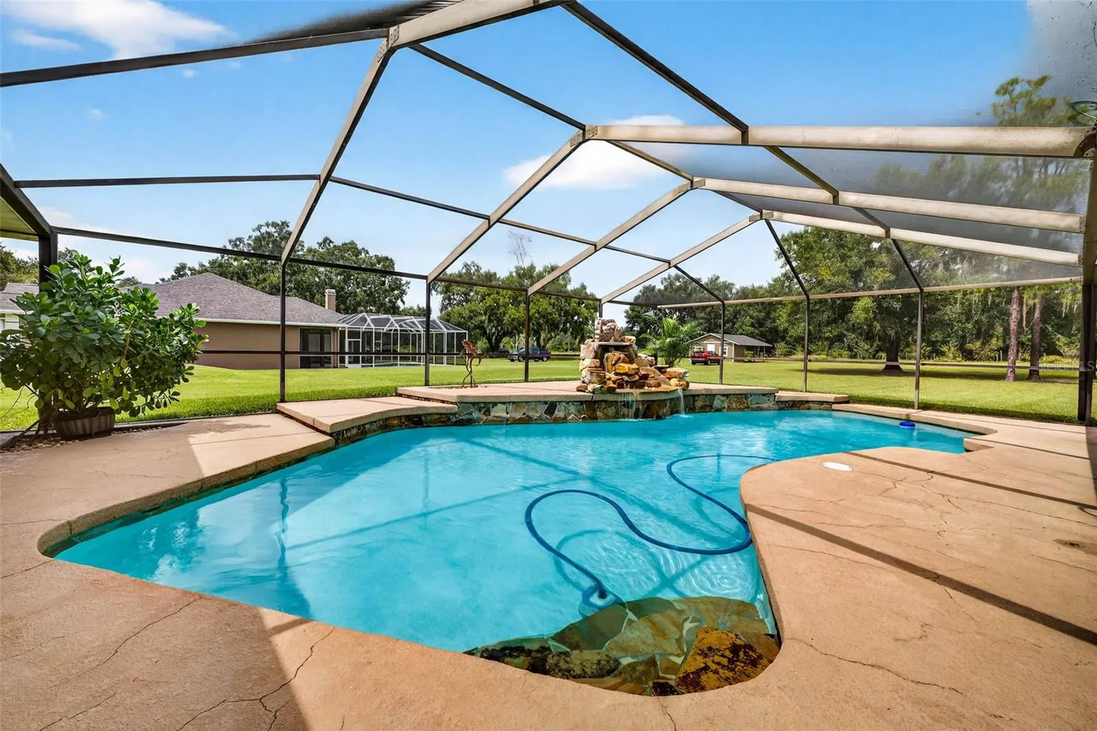 8410 W KNIGHTS GRIFFIN RD