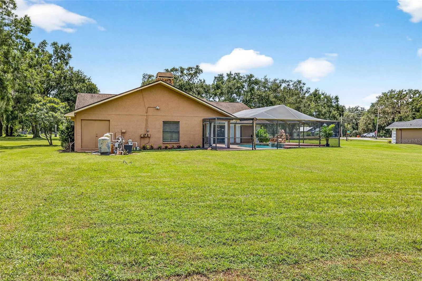 8410 W KNIGHTS GRIFFIN RD