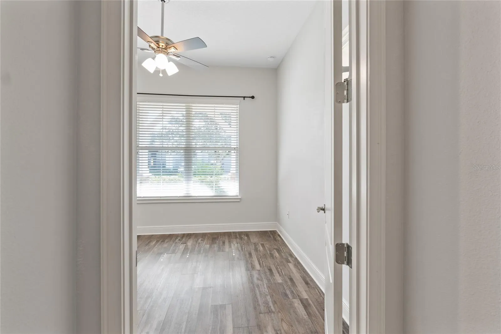 2460 PROMENADE DR