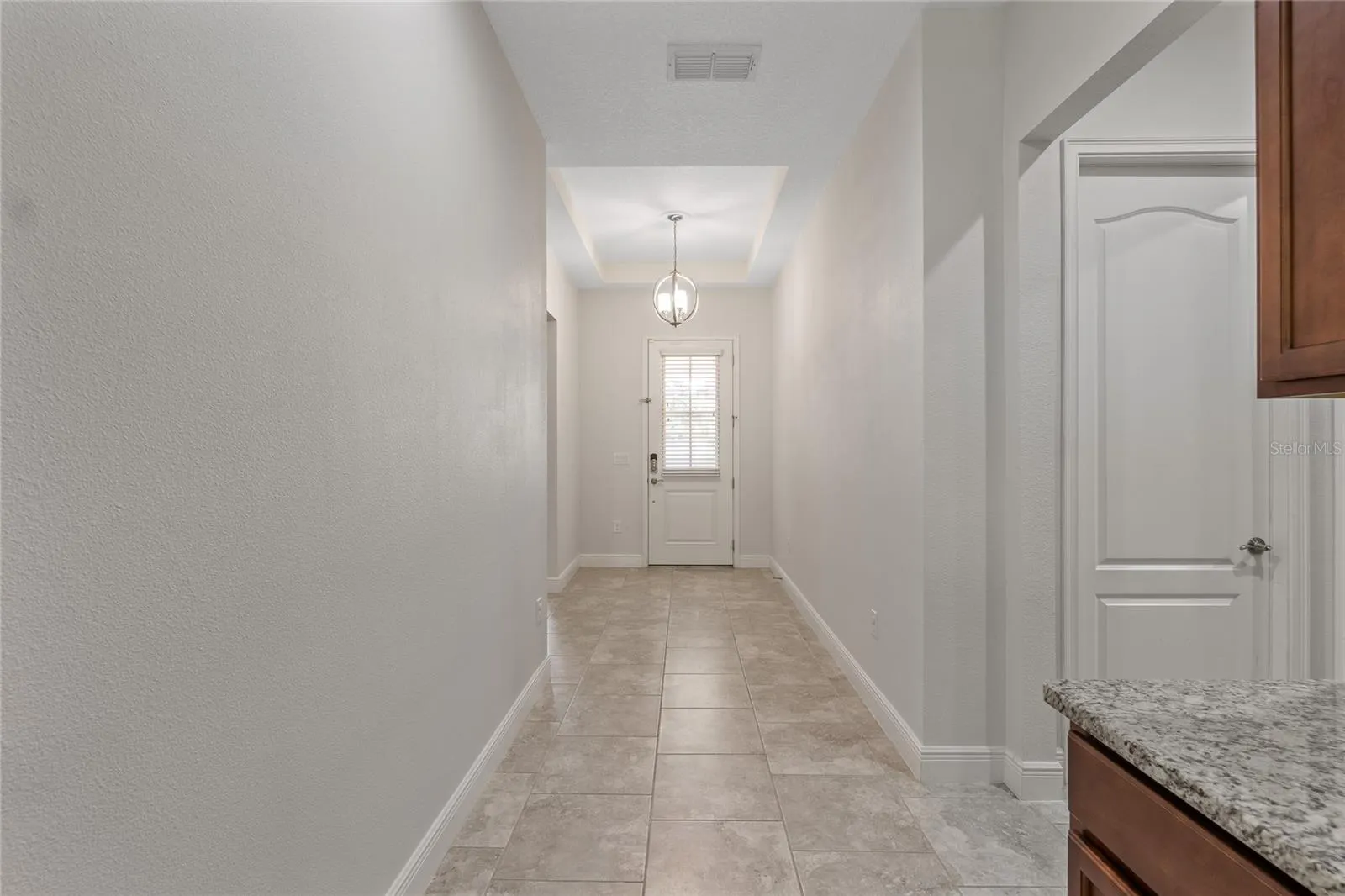 2460 PROMENADE DR
