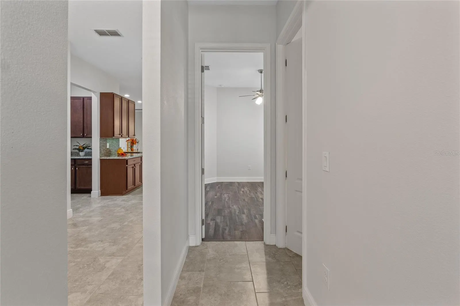 2460 PROMENADE DR