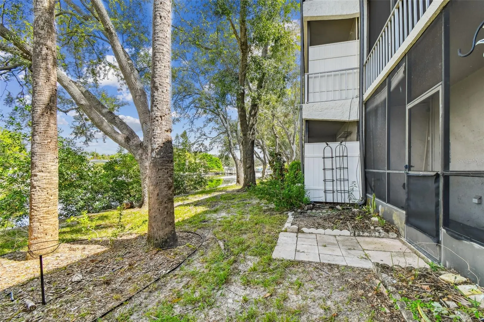 9115 TUDOR DR #E106, #E106
