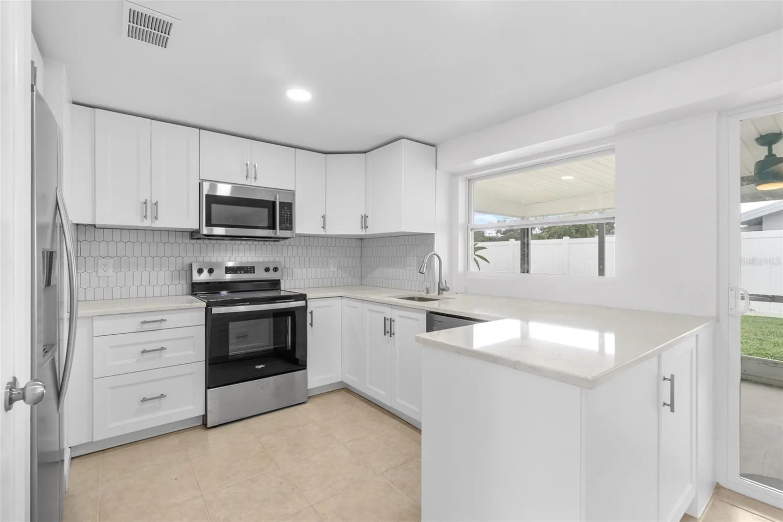 504 RED MANGROVE LN