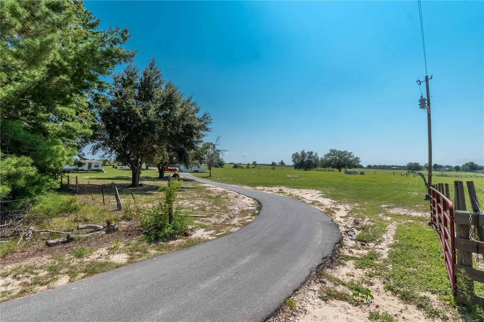 2061 NW 165TH COURT RD