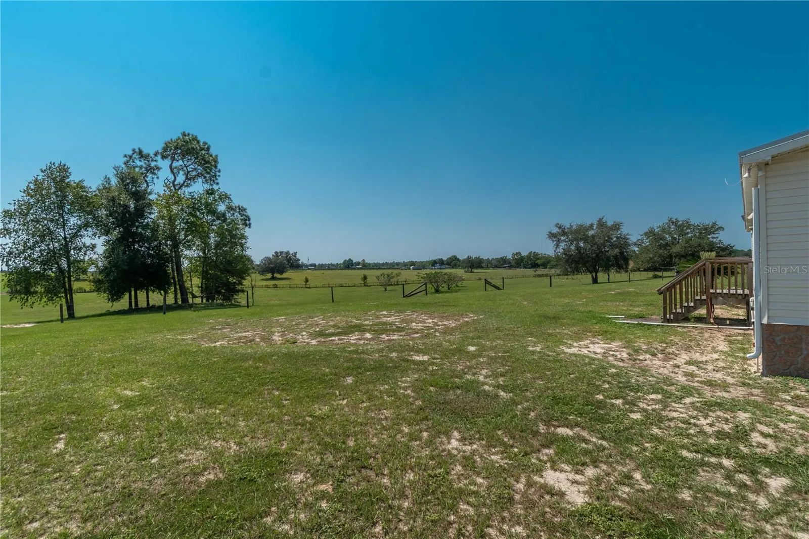 2061 NW 165TH COURT RD