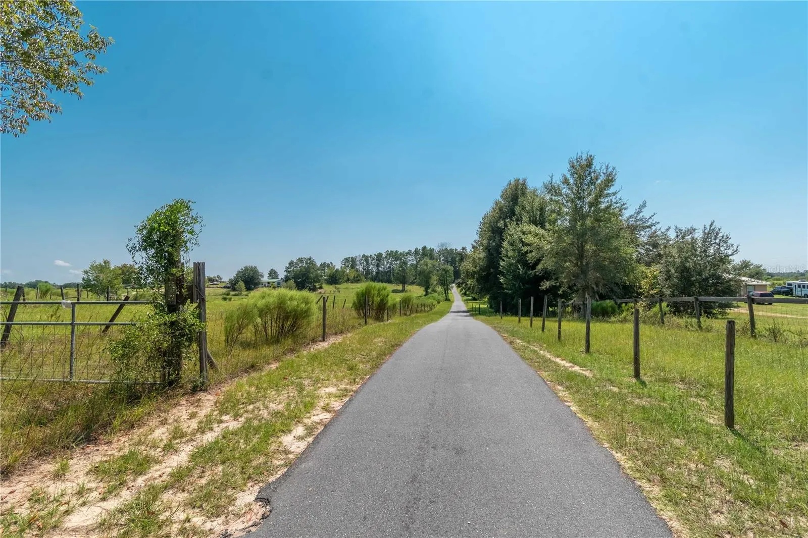 2061 NW 165TH COURT RD