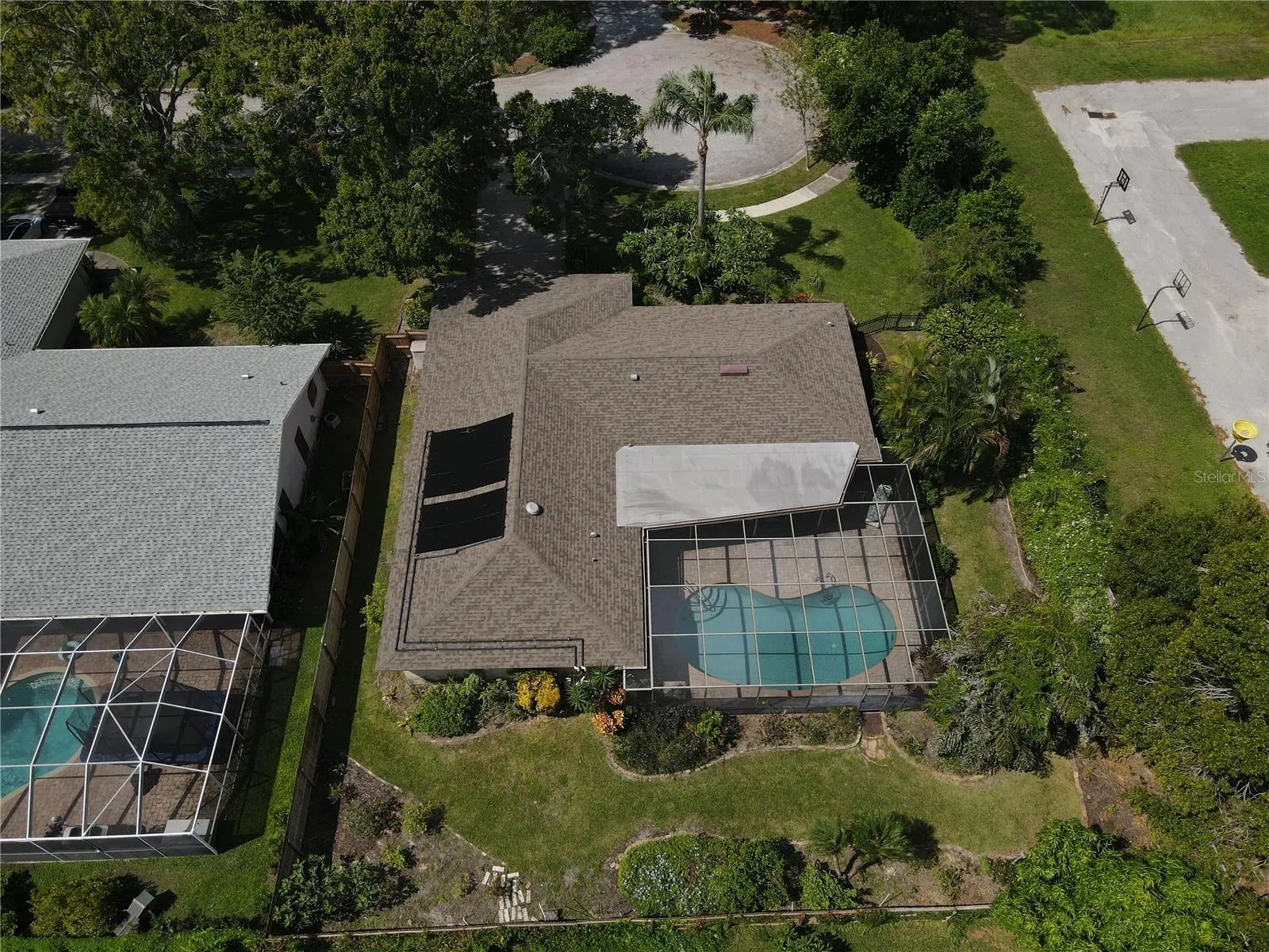 7595 PINE VALLEY LN
