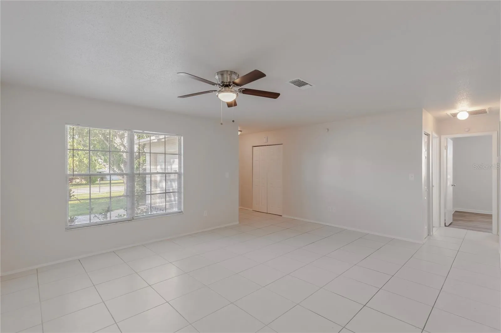 2813 20TH AVE W