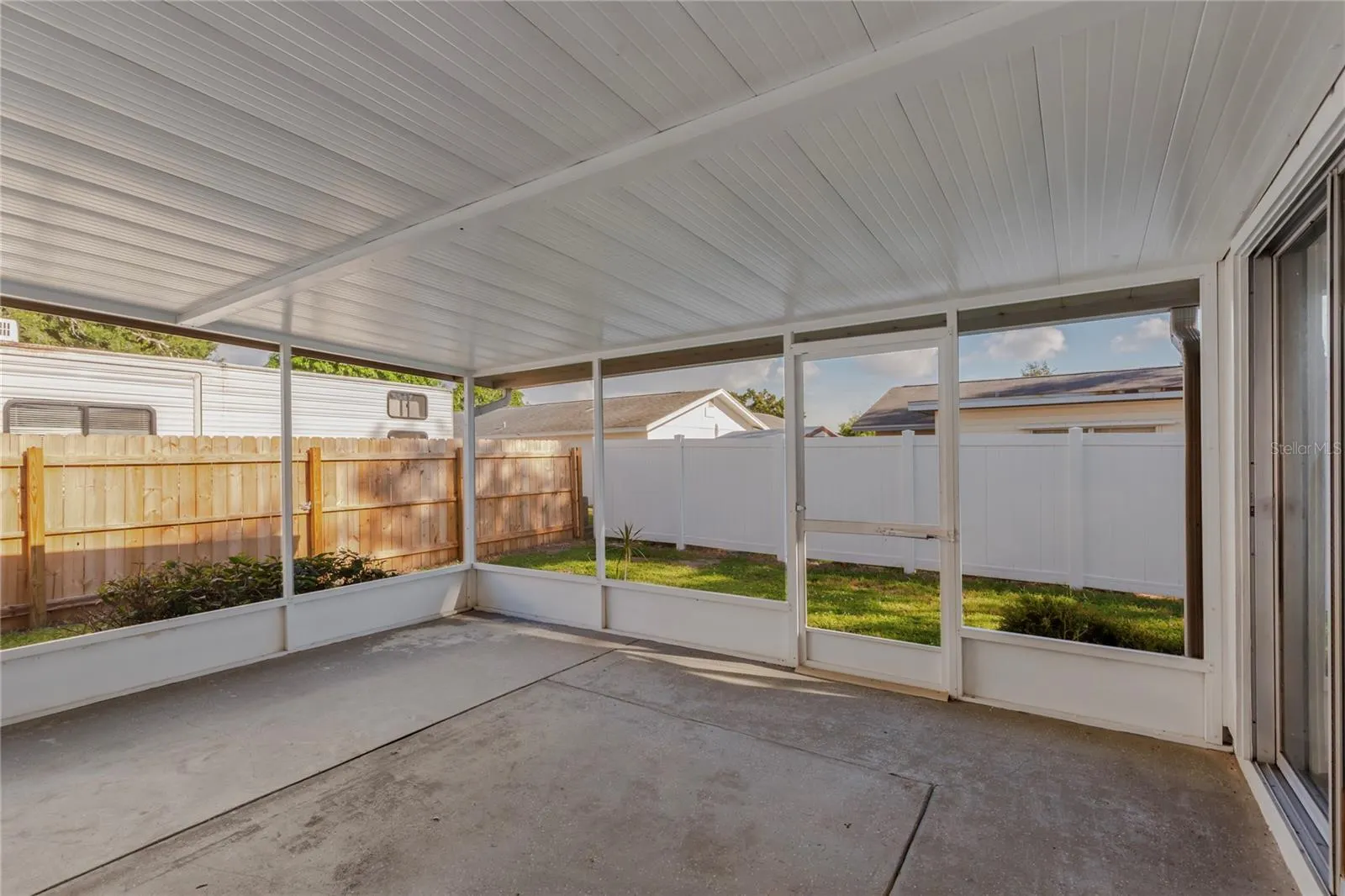 2813 20TH AVE W