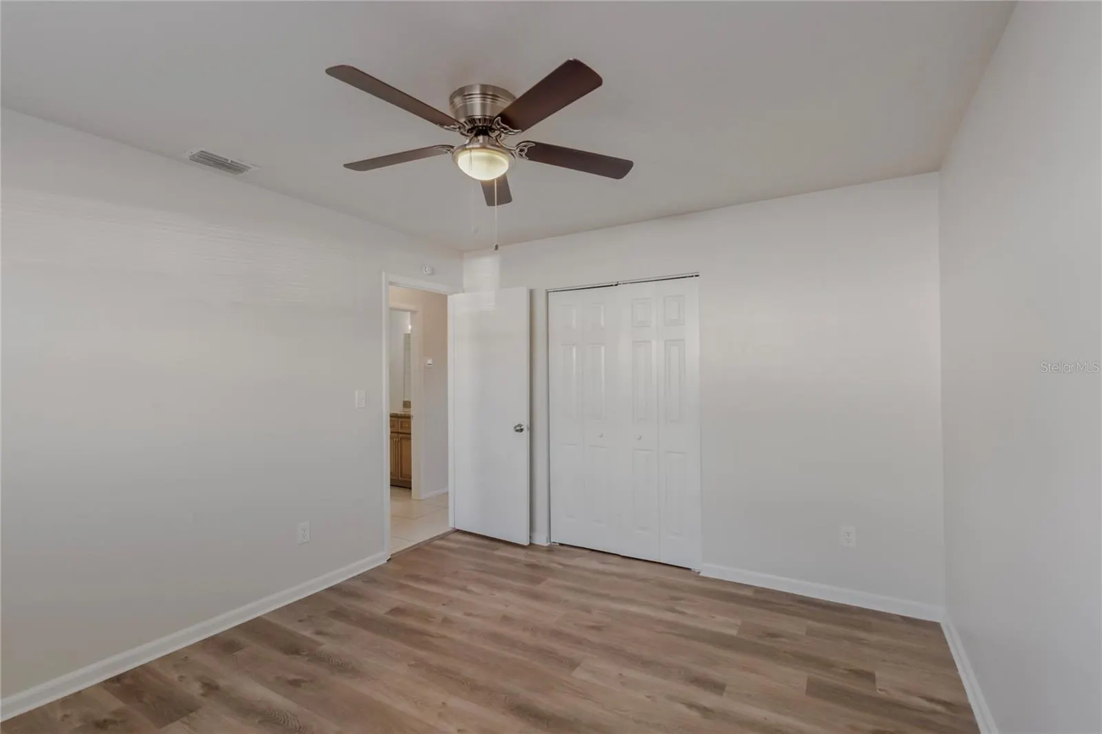 2813 20TH AVE W