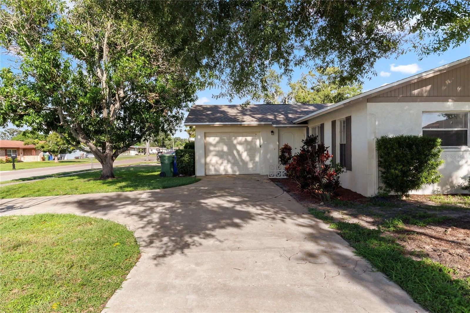 2813 20TH AVE W