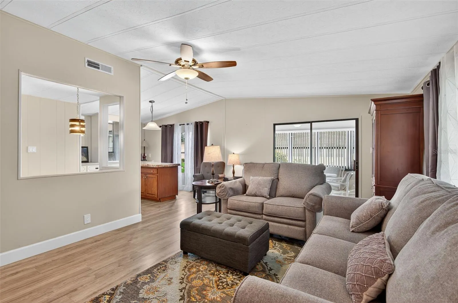 4836 GOLDENVIEW LN