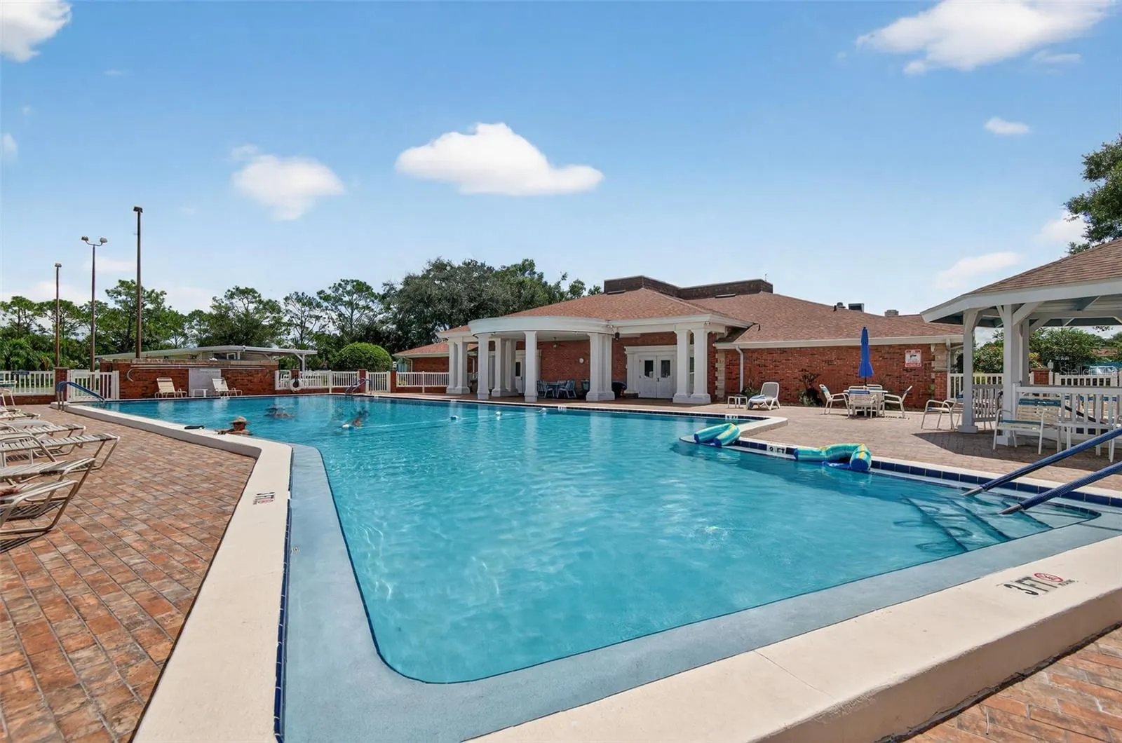 4836 GOLDENVIEW LN