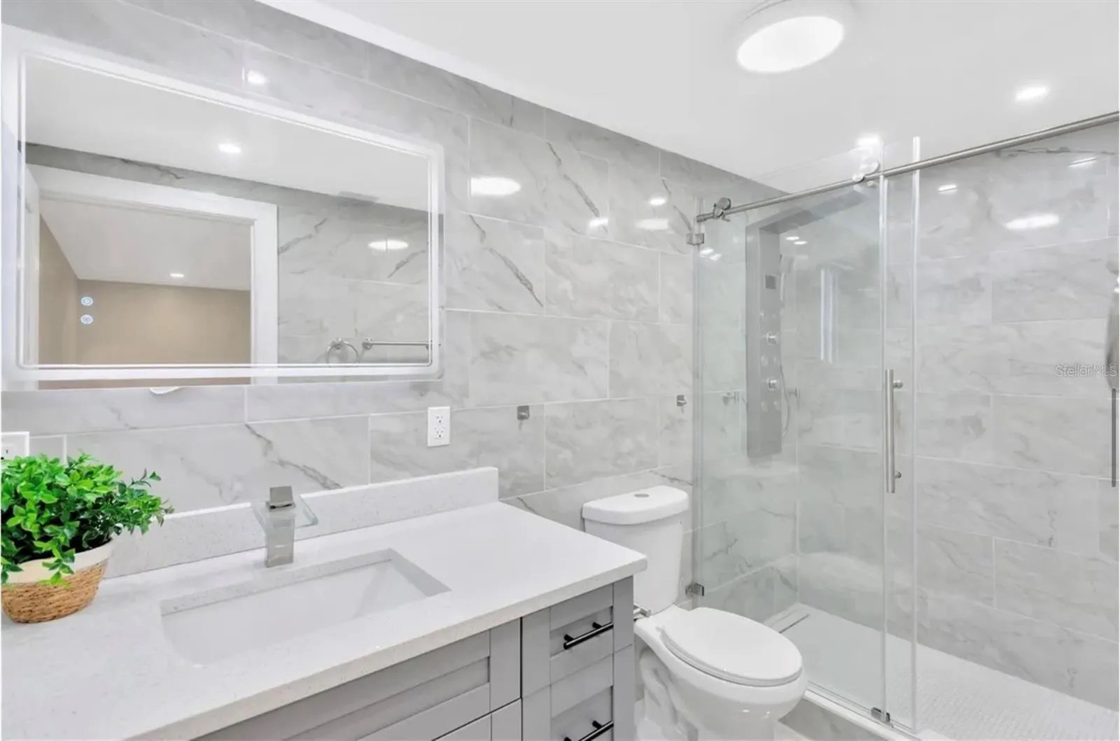 302 E 137TH