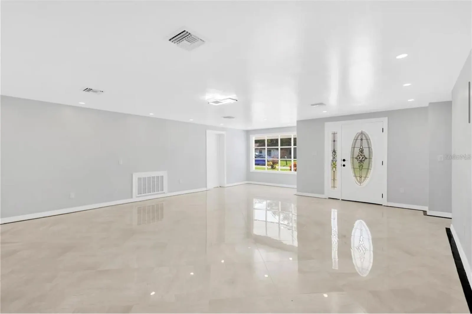 302 E 137TH