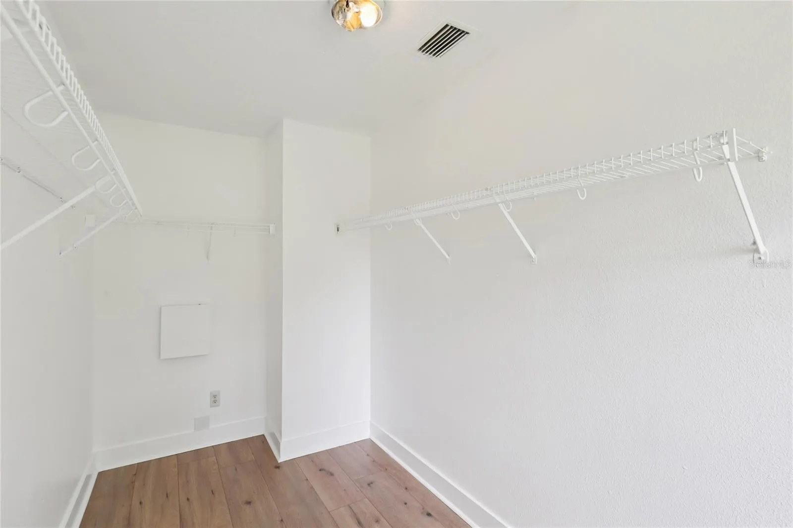 9225 STONE RIVER PL