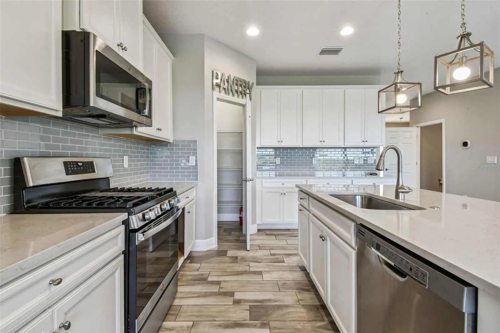 12507 HORSESHOE BEND DR