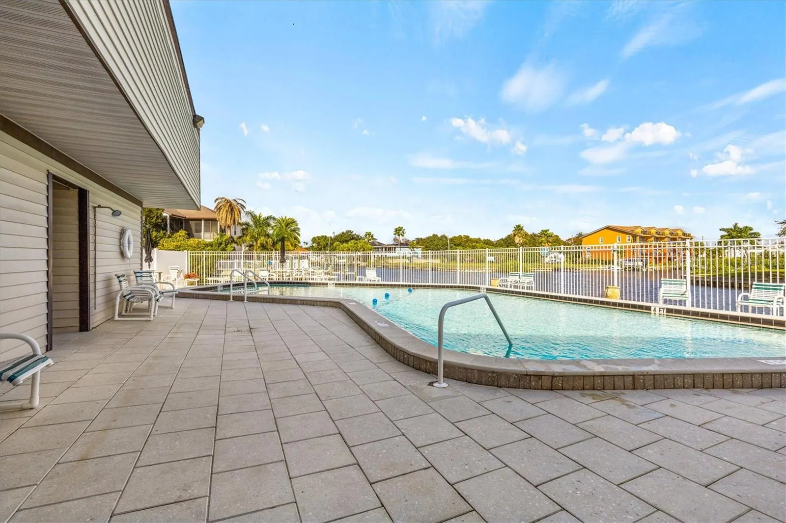 386 MOORINGS COVE DR #6f, #6f