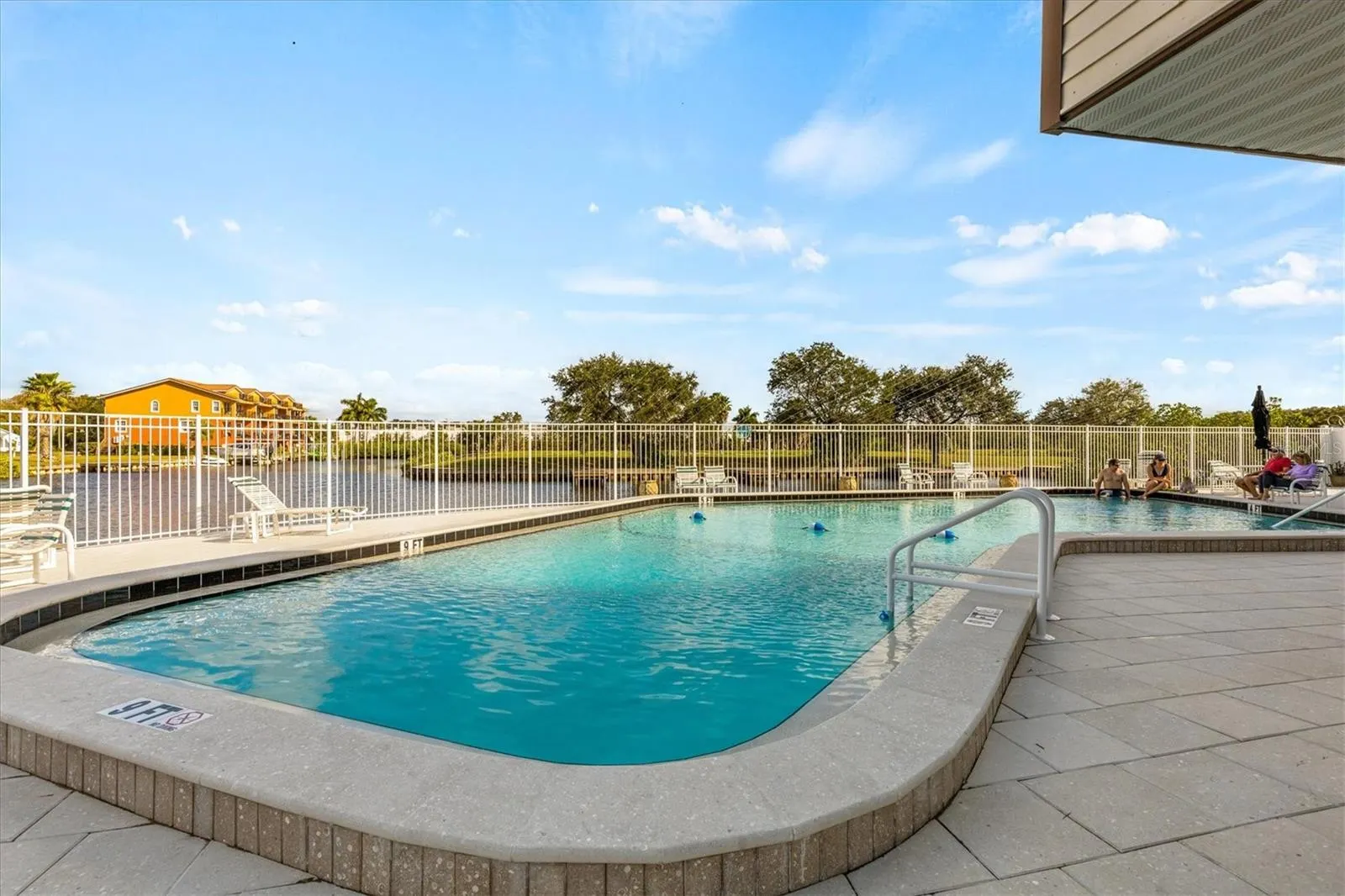 386 MOORINGS COVE DR #6f, #6f