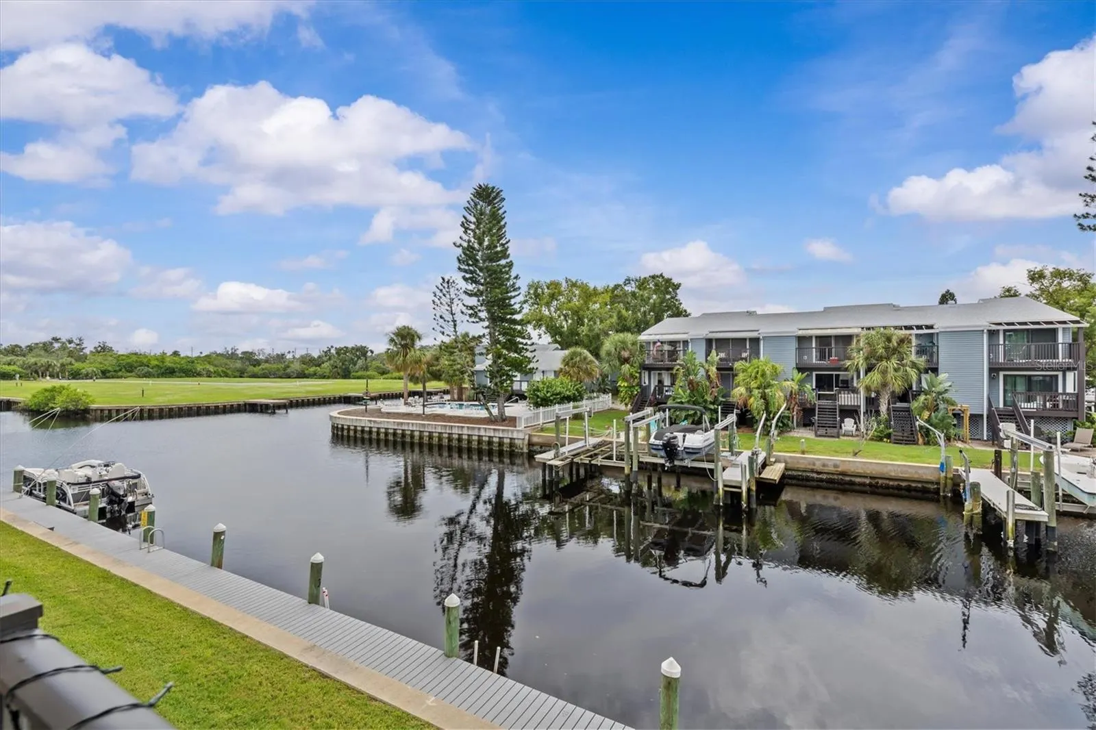 386 MOORINGS COVE DR #6f, #6f