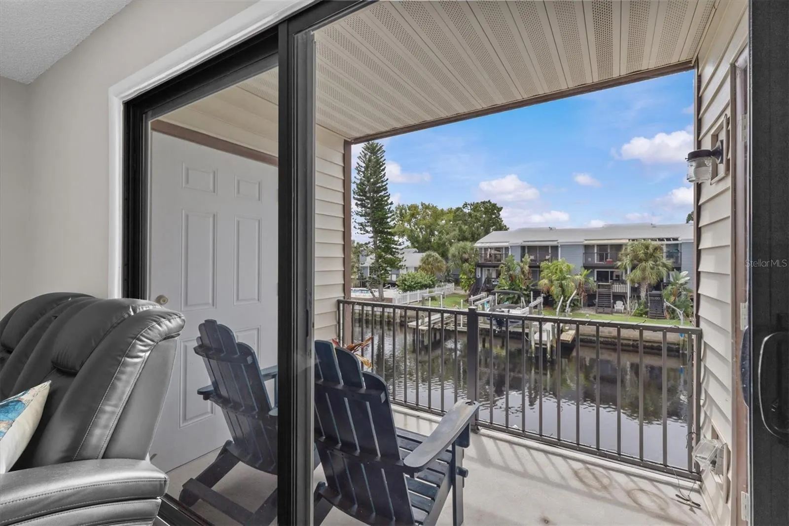 386 MOORINGS COVE DR #6f, #6f
