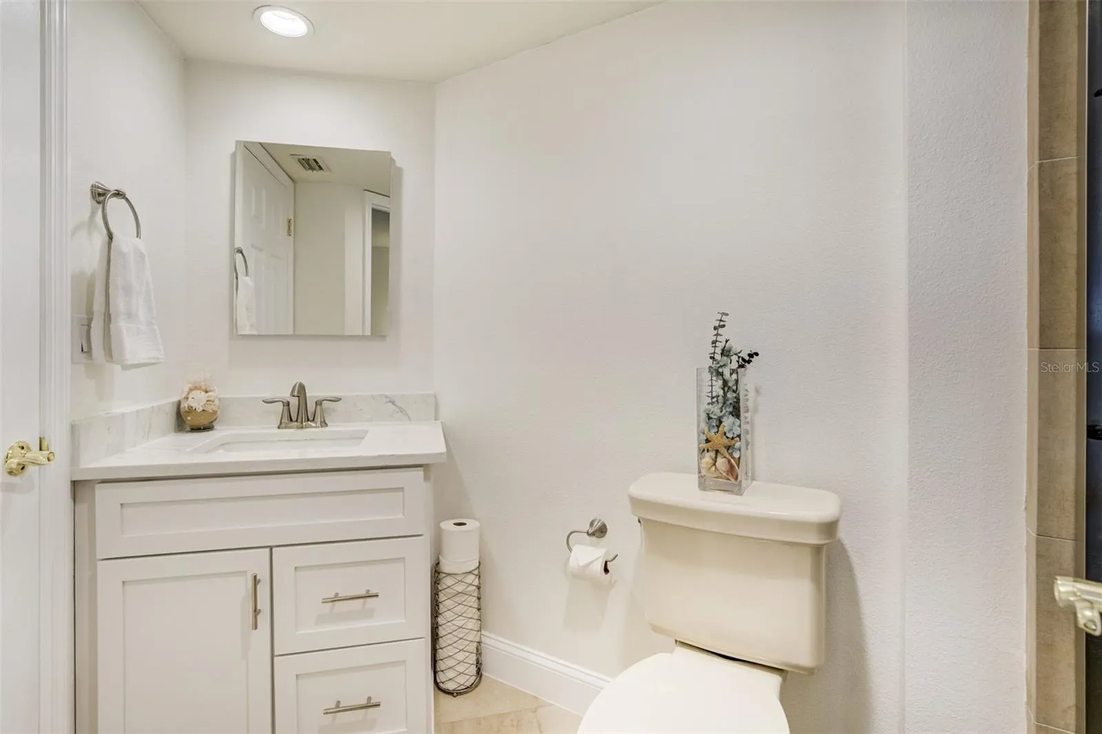 1310 GULF BLVD #15B, #15B