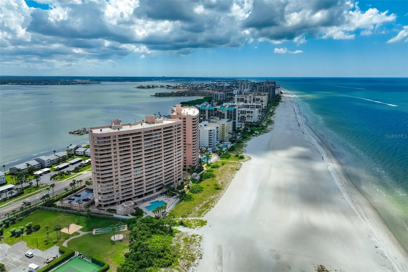 1310 GULF BLVD #15B, #15B