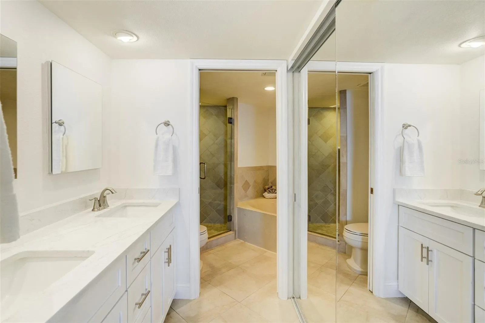 1310 GULF BLVD #15B, #15B