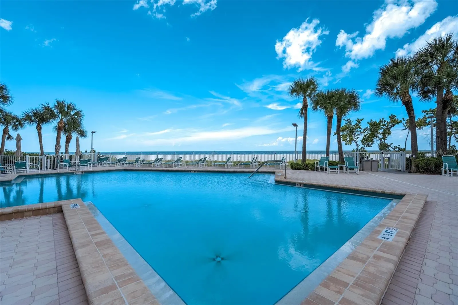 1310 GULF BLVD #15B, #15B