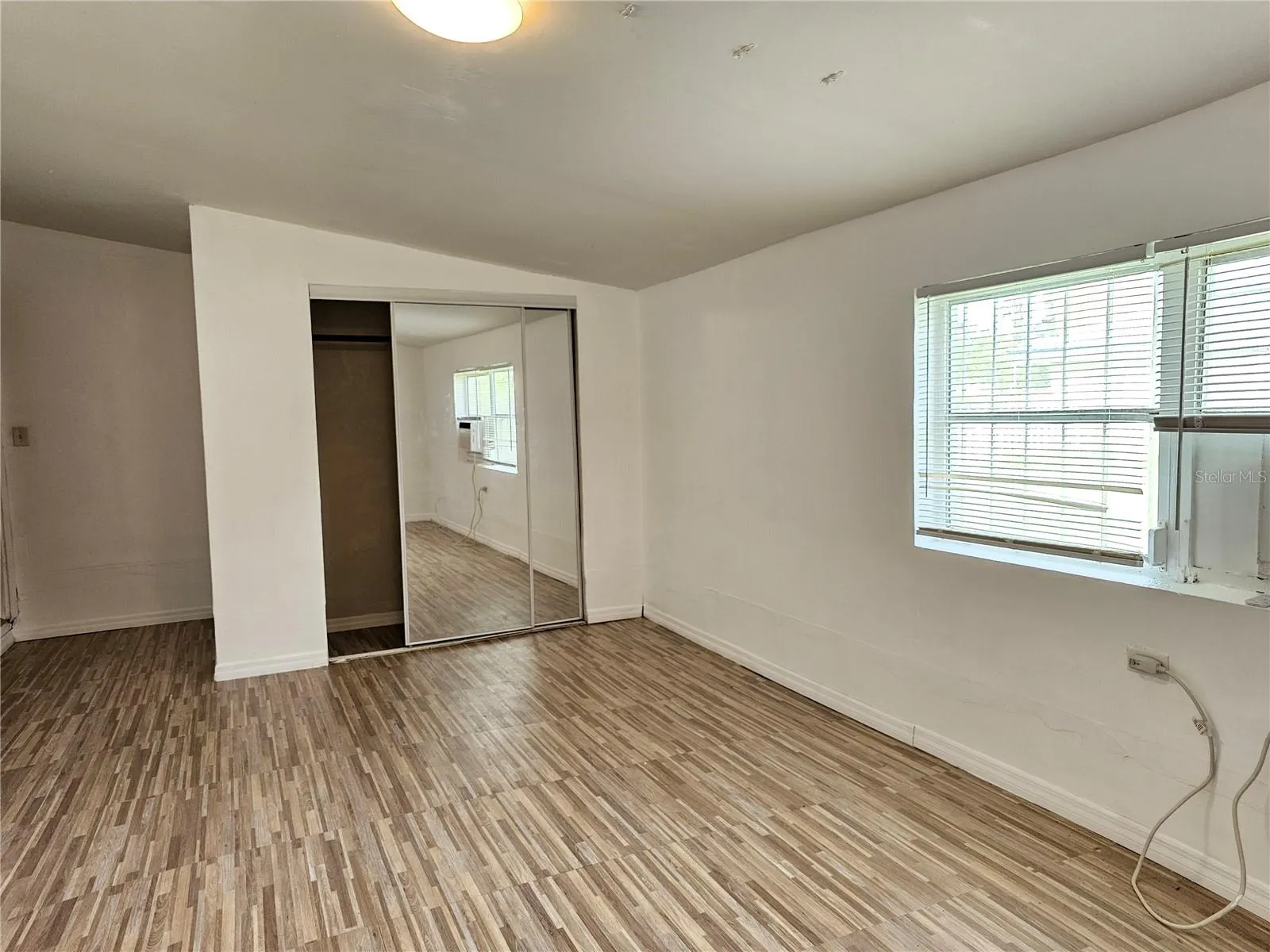1206 S WABASH AVE
