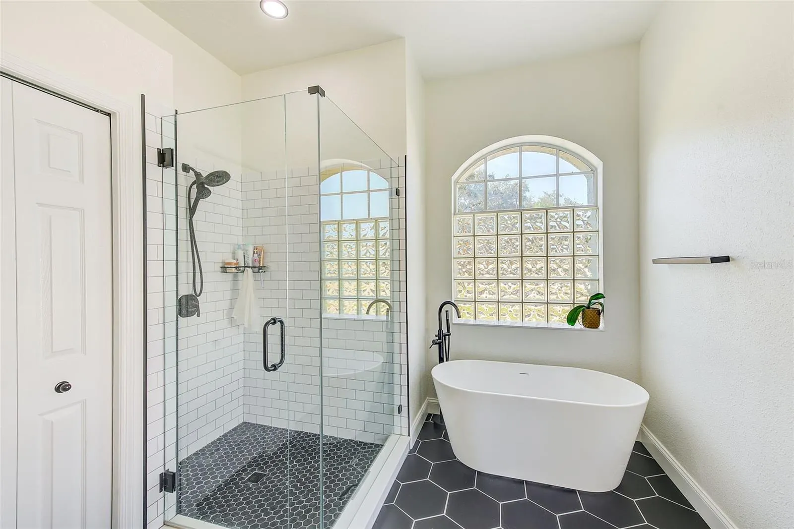 10004 KATIE CT