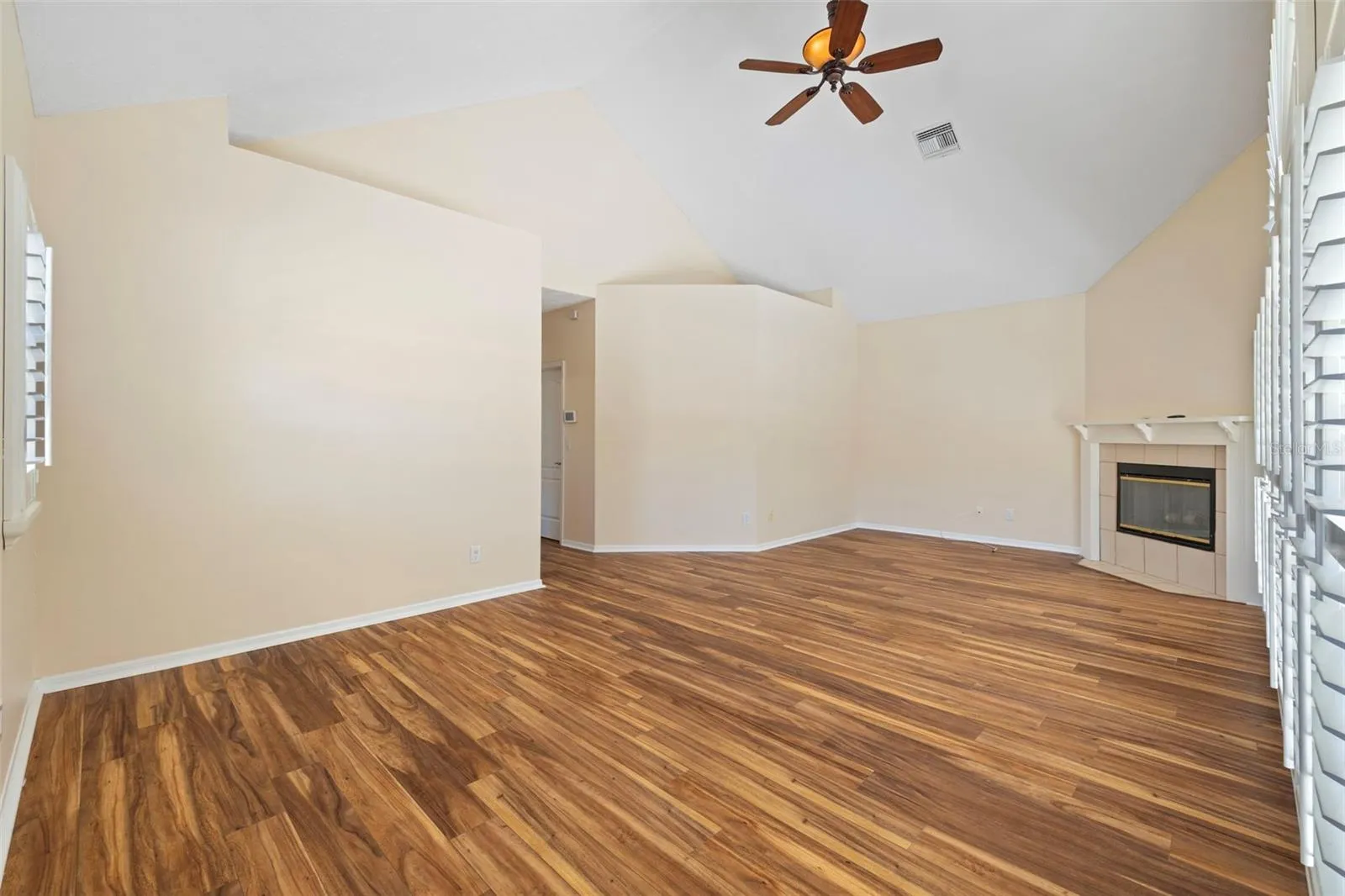 18756 WIMBLEDON CIR