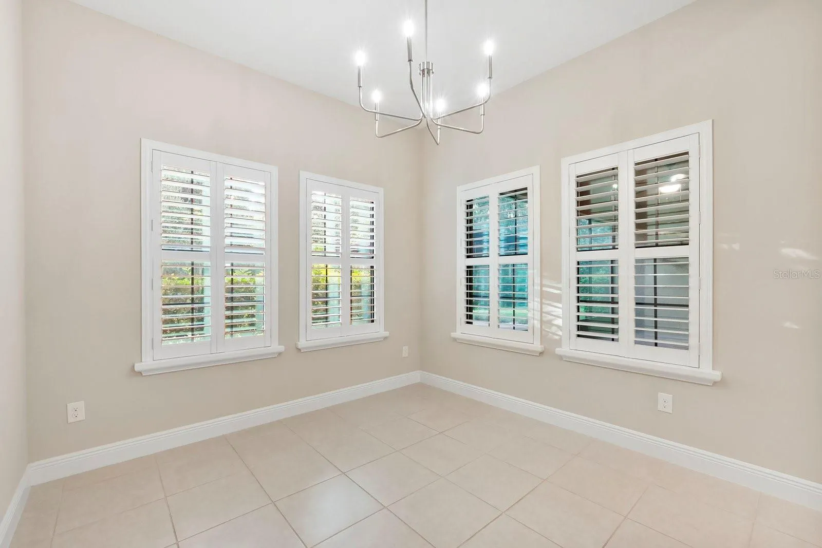 13711 MOONSTONE CANYON DR