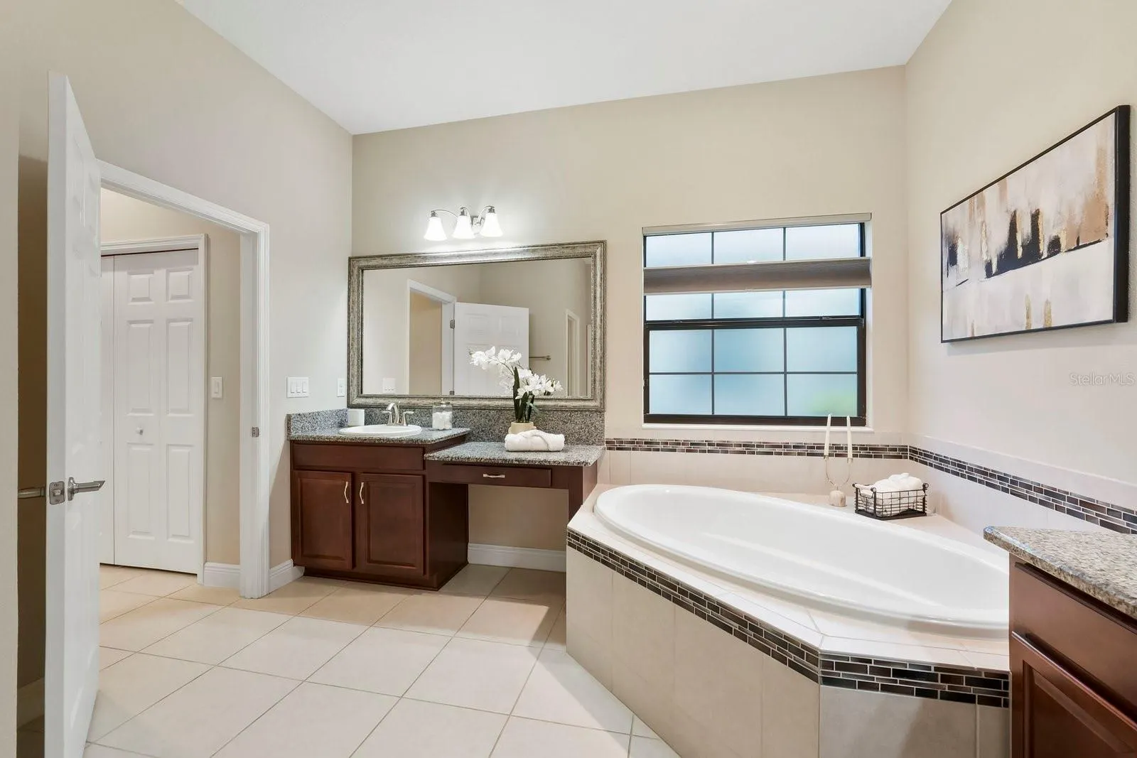 13711 MOONSTONE CANYON DR