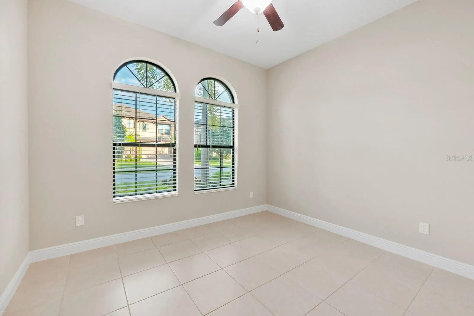 13711 MOONSTONE CANYON DR