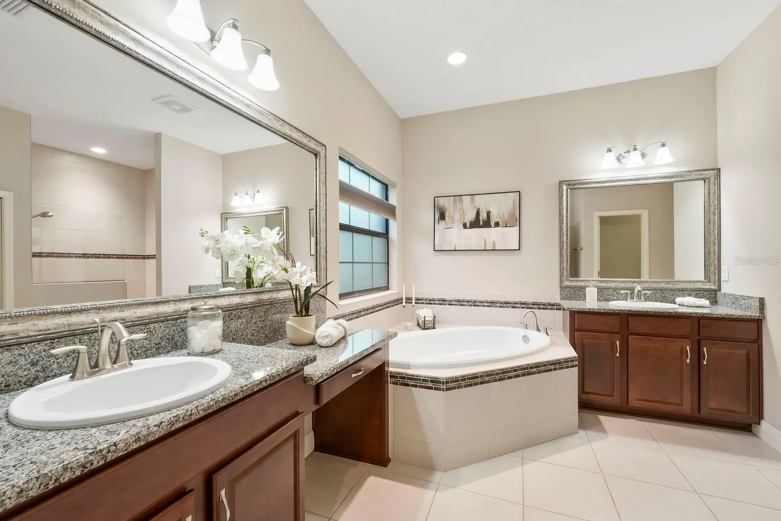 13711 MOONSTONE CANYON DR