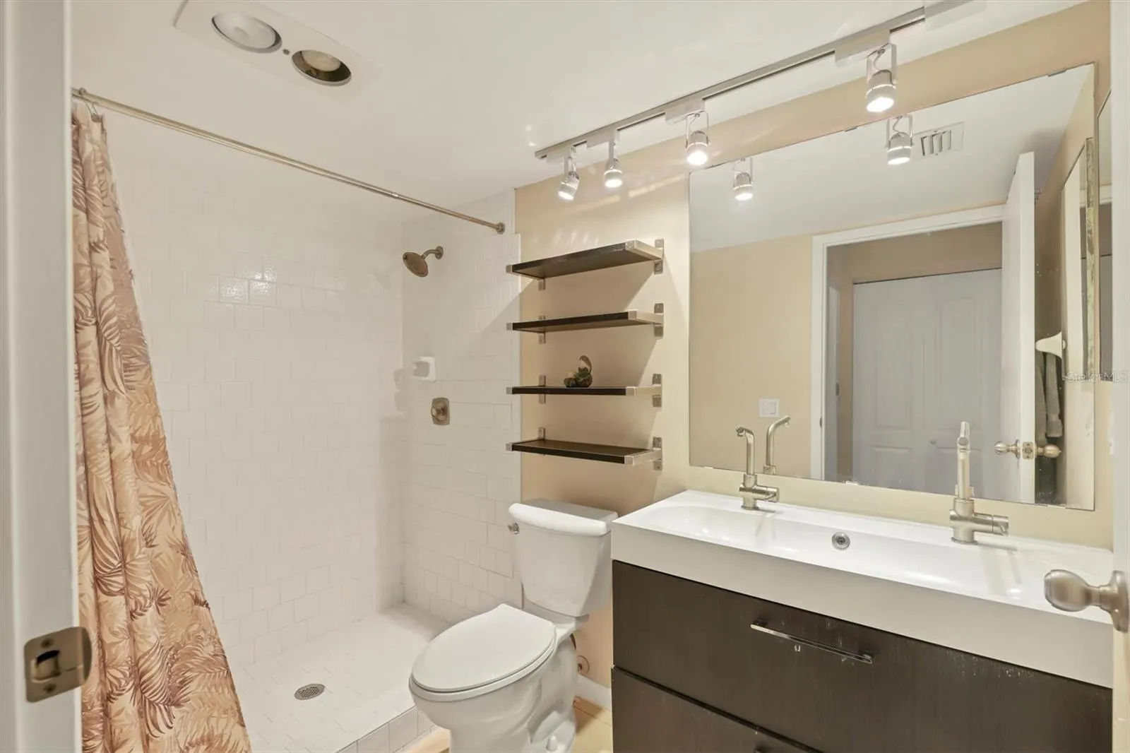 5038 MARSH FIELD RD #18, #18