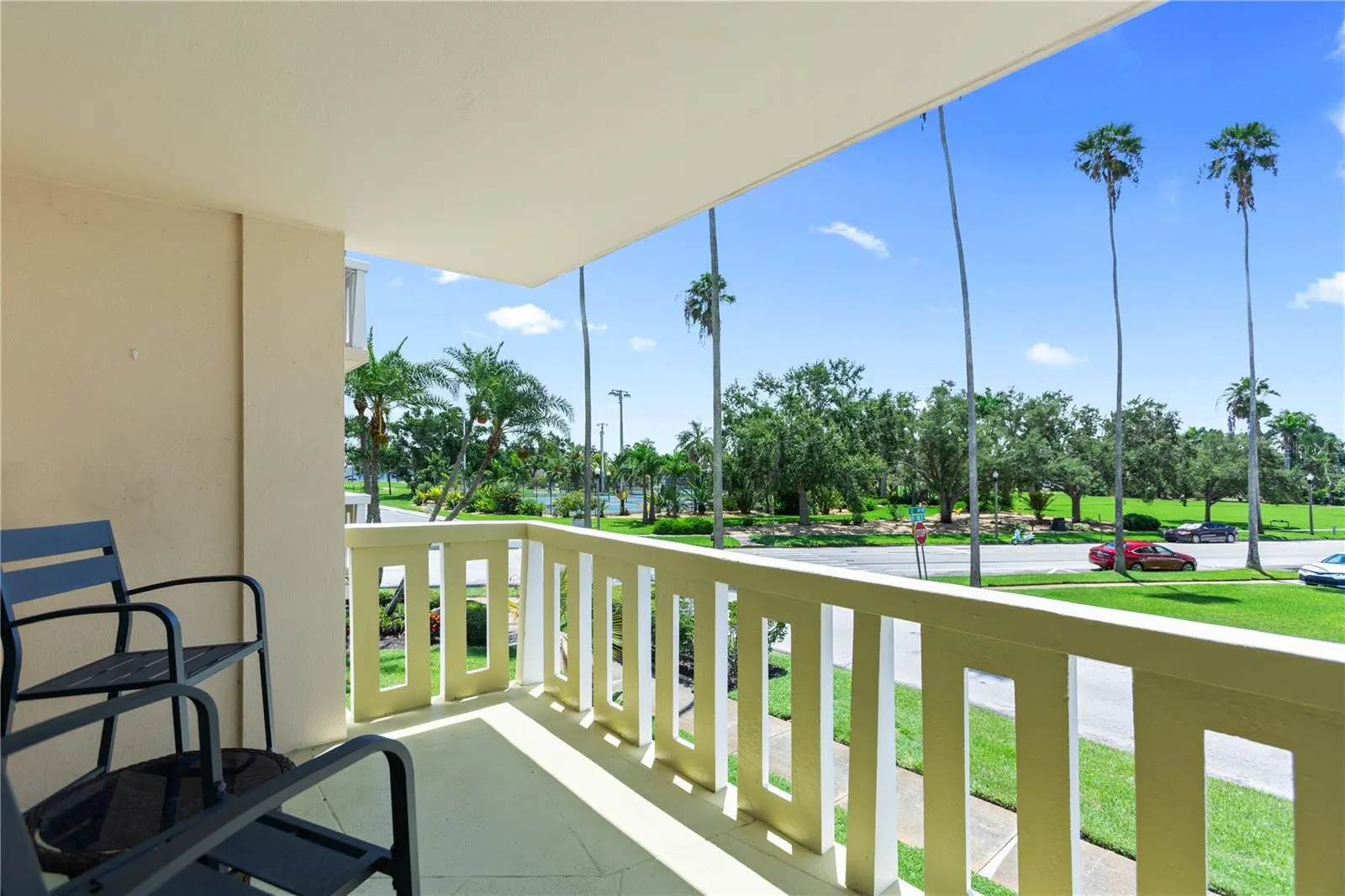 1200 N SHORE DR NE #204, #204