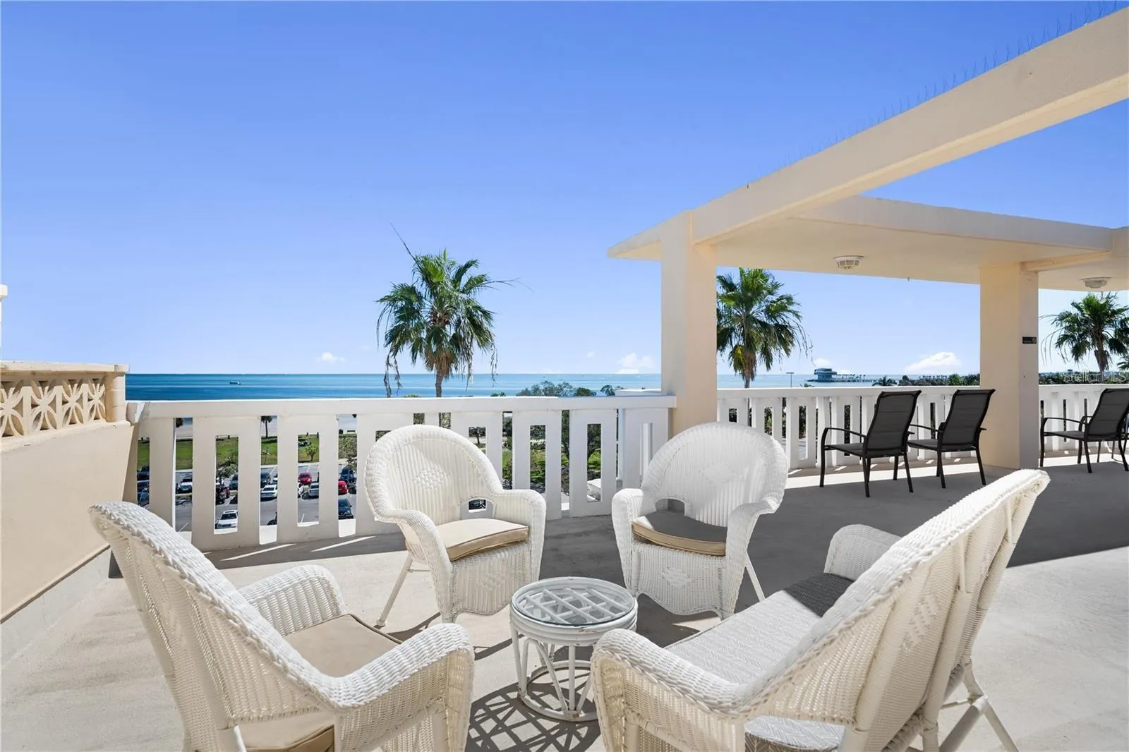 1200 N SHORE DR NE #204, #204