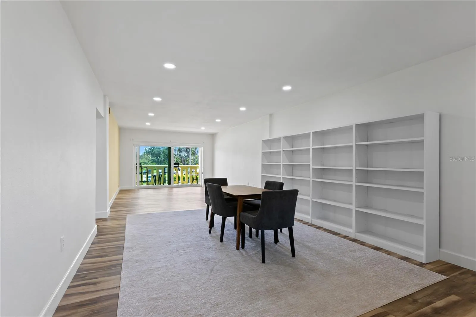 1200 N SHORE DR NE #204, #204