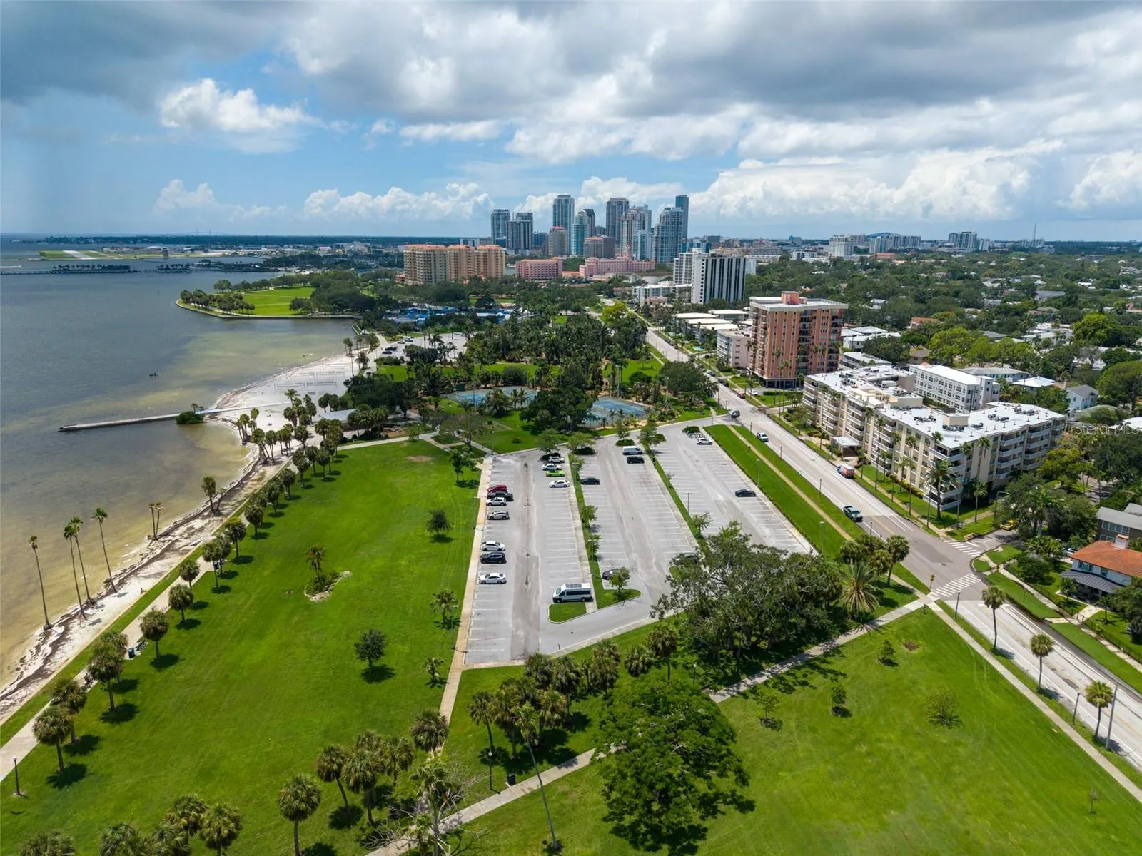 1200 N SHORE DR NE #204, #204
