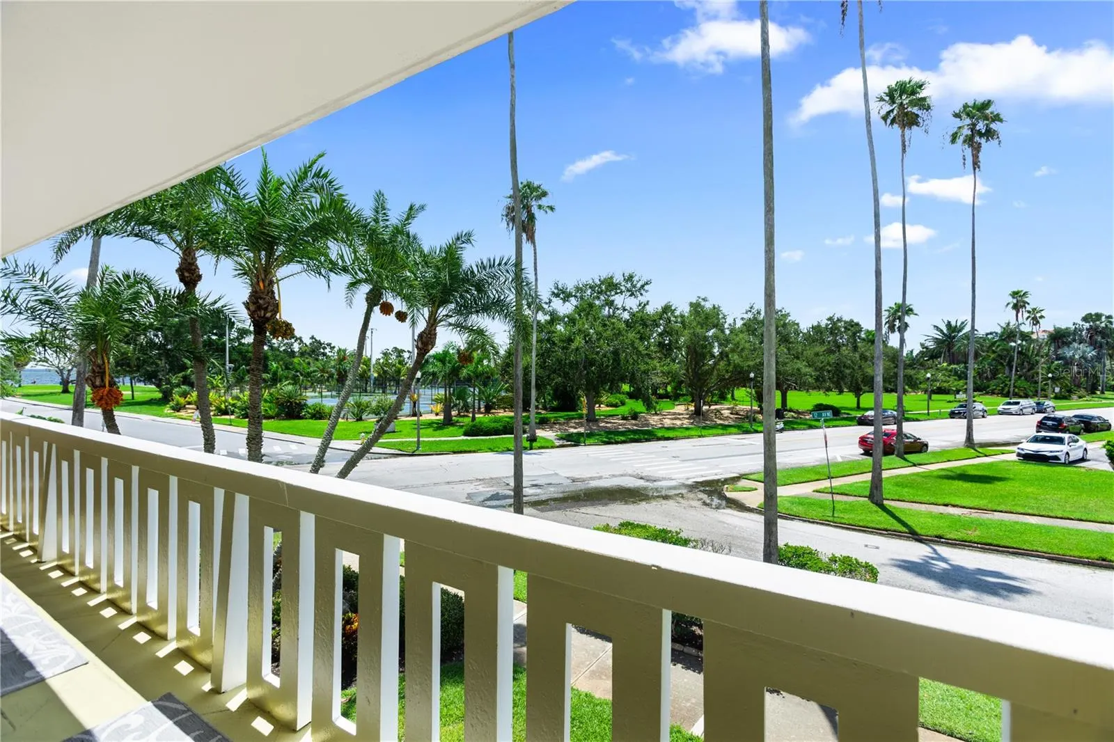 1200 N SHORE DR NE #204, #204
