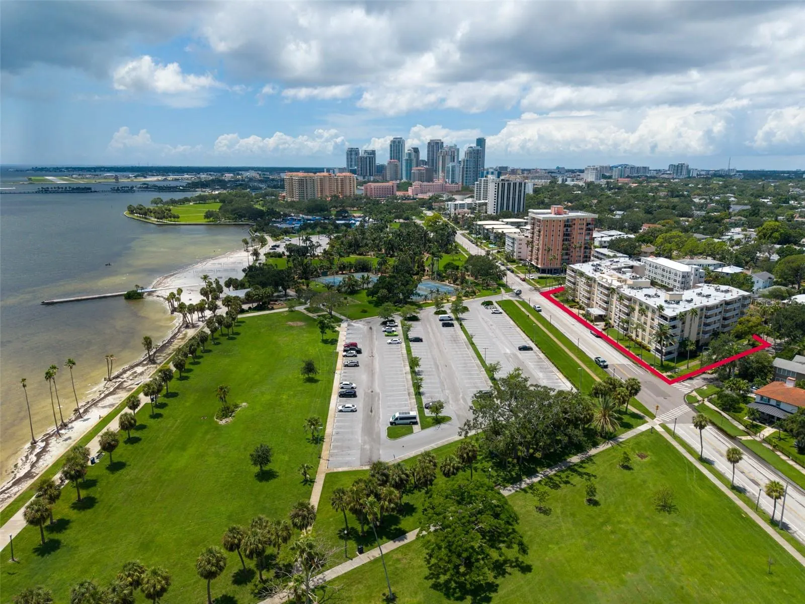 1200 N SHORE DR NE #204, #204