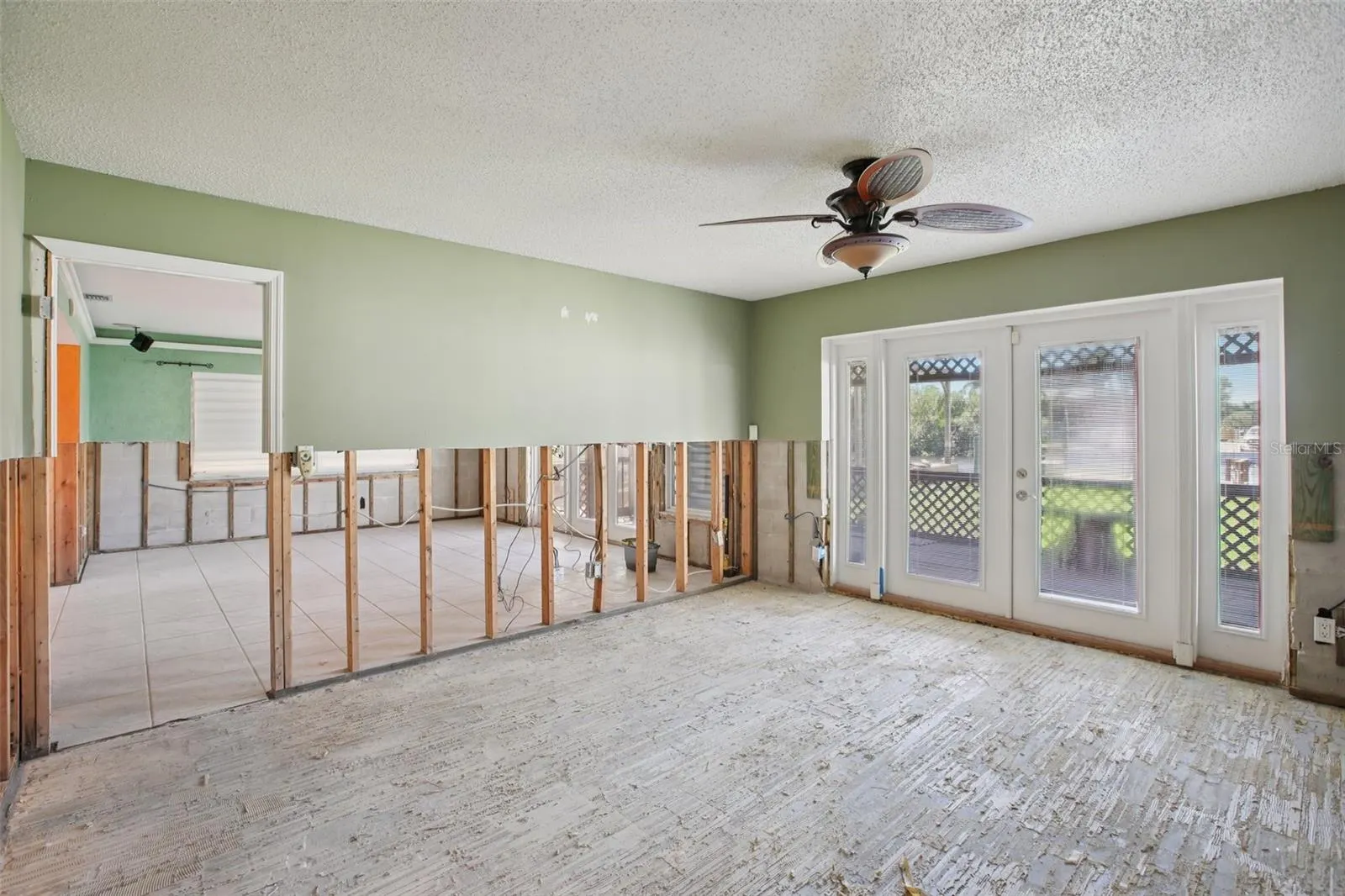 8540 RIVERSIDE