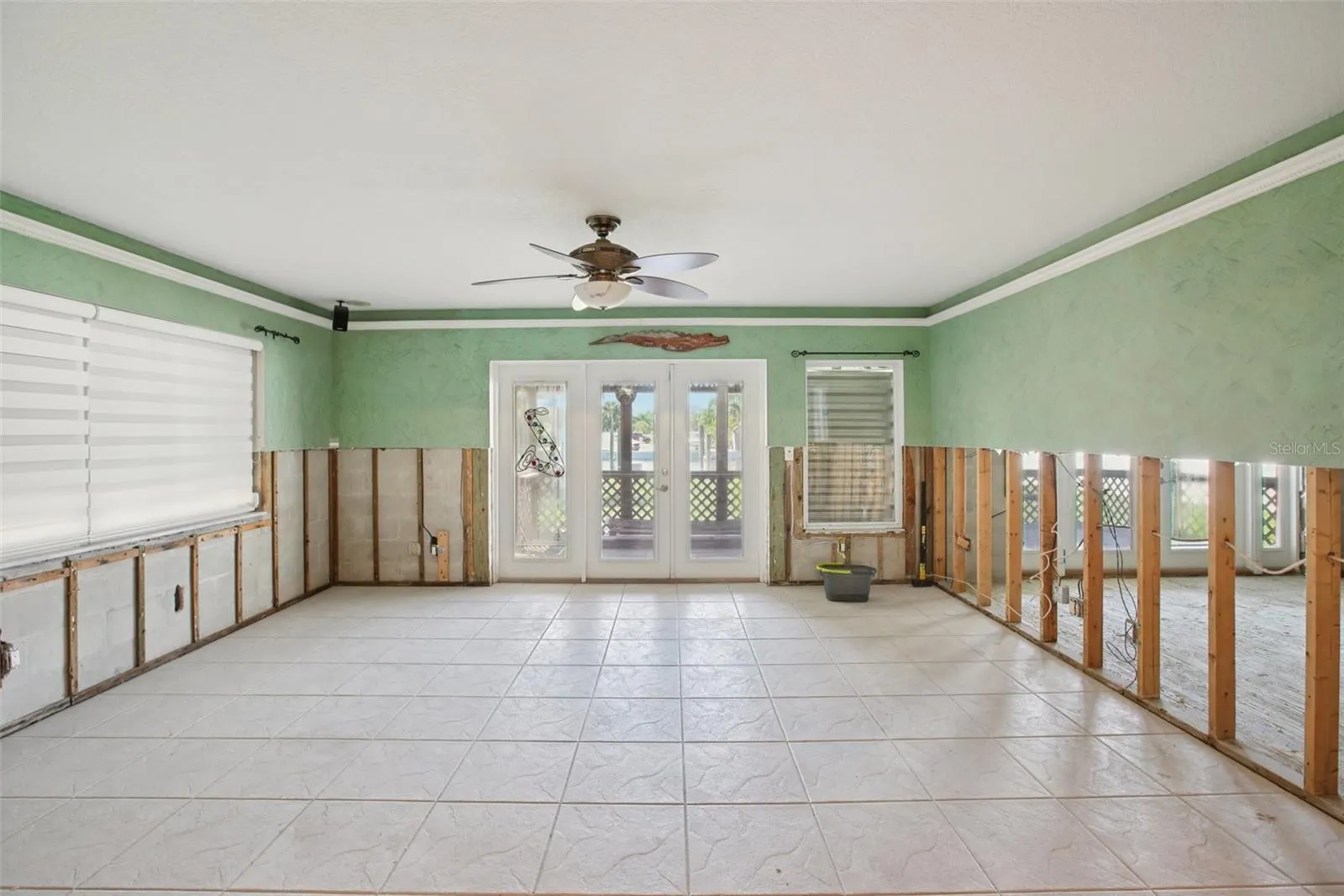 8540 RIVERSIDE