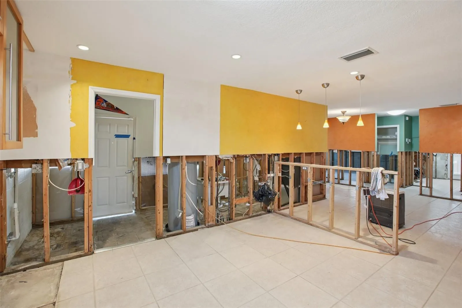 8540 RIVERSIDE