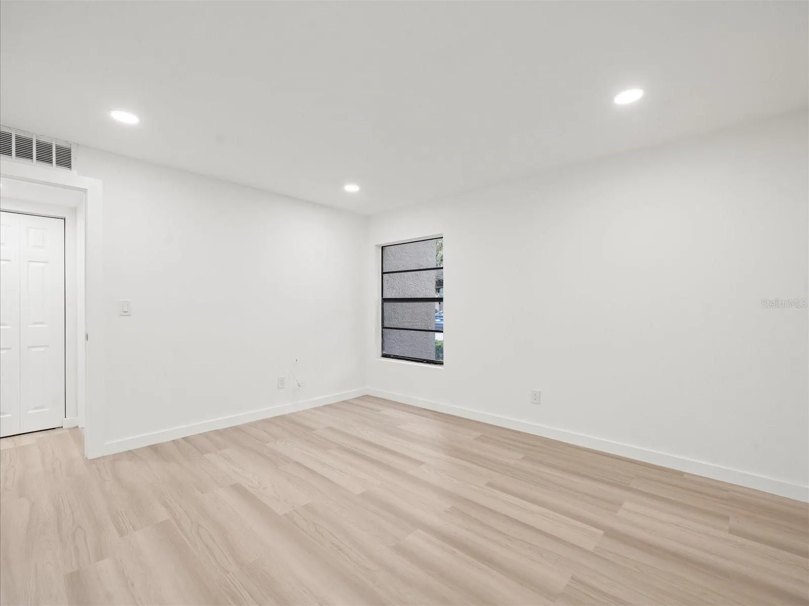 7877 NIAGARA AVE #1802, #1802