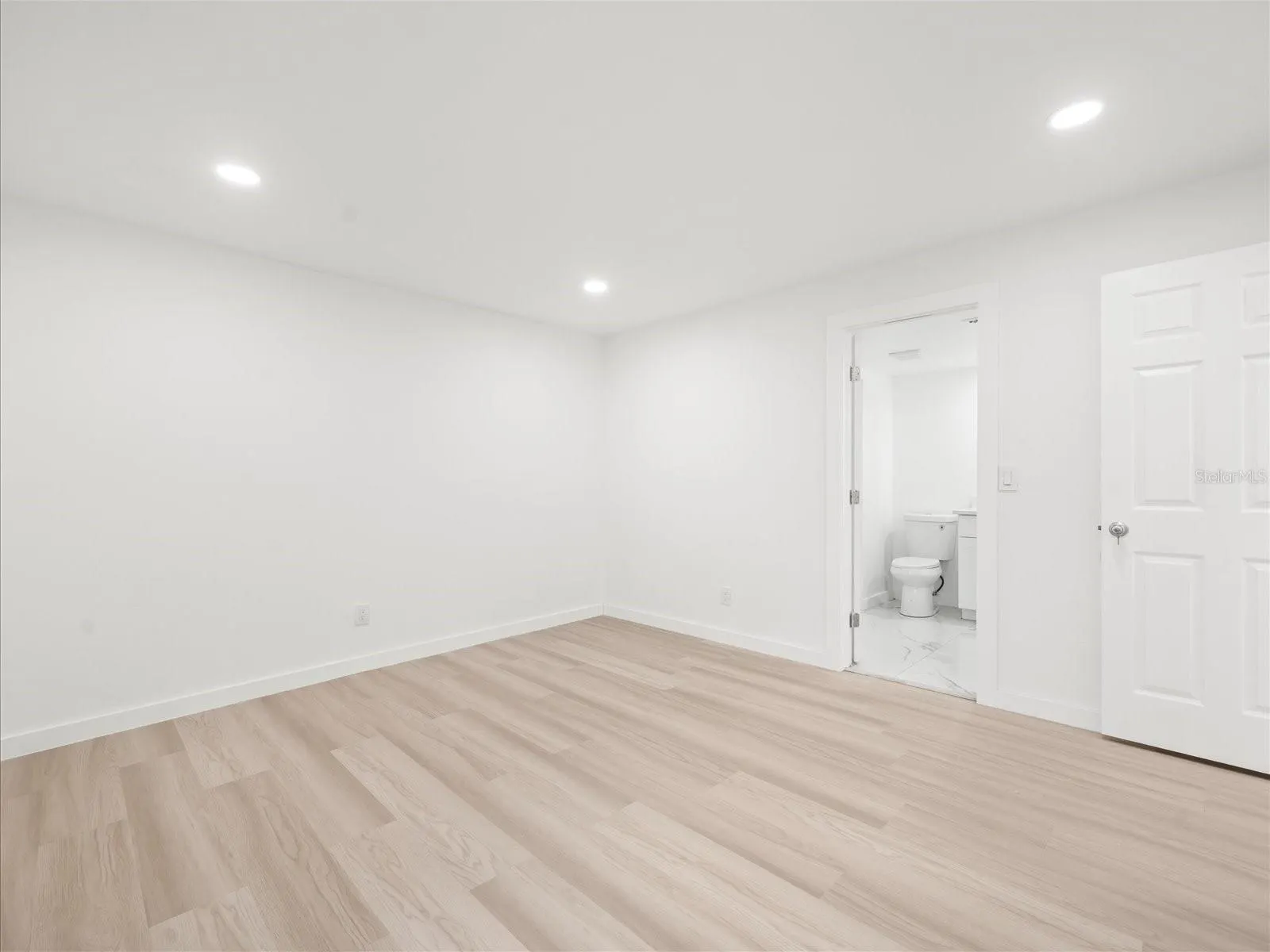 7877 NIAGARA AVE #1802, #1802