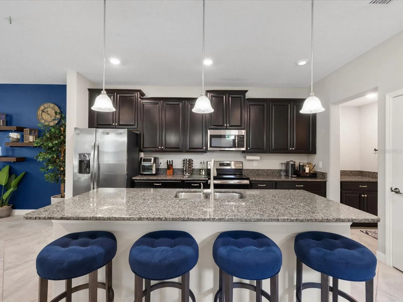 6747 CITRUS CREEK LN