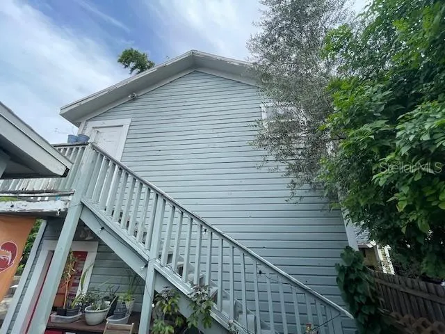 317 W FRANCES AVE